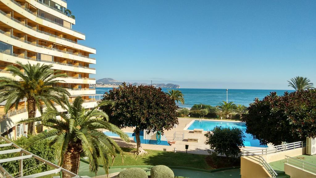 Sea Front Voramar Apartment Calp Zimmer foto